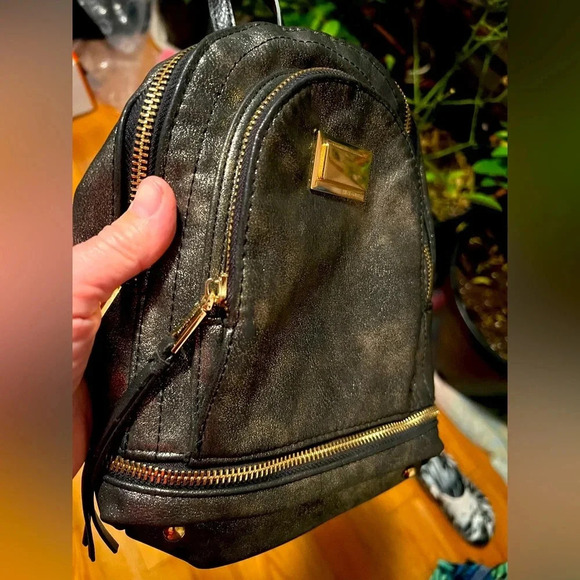 Juicy Couture Mini Backpack Black With Metallic Gold Shimmer Gold Accents EUC - Picture 7 of 7